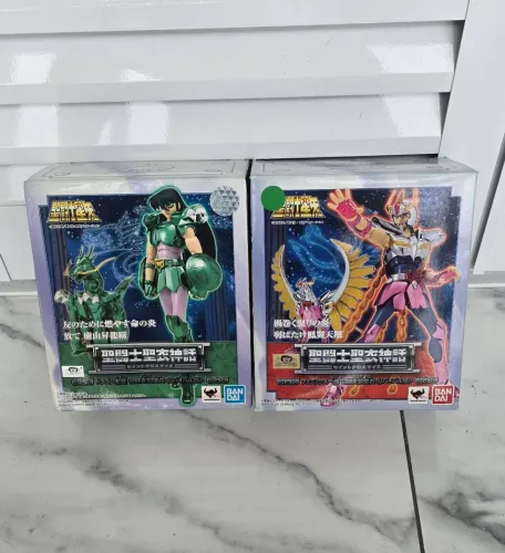 Cavaleiros do Zodíaco - Ikki de Fênix e Shiryu de Dragão