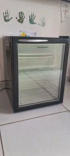 Frigobar brastemp 76L