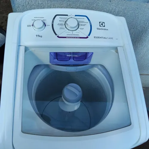 Vende-se Máquina de Lavar Electrolux