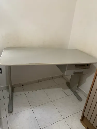MESA PARA ESCRITÓRIO INDUSTRIAL