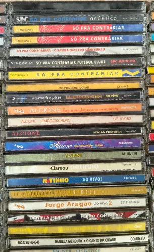 CDs variados samba