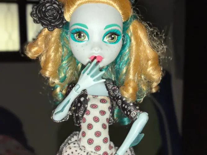 Boneca lagoona intercâmbio
