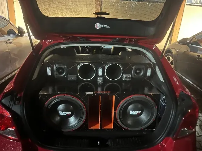 Som automotivo