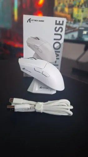 Mouse Gamer Sem Fio - Attack Shark X11 Branco