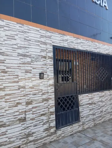 Alugo imóvel PARA ESCRITÓRIO OU CLINICA - Abrahão alab- R$ 2.100,00 (proximo colegio meta)