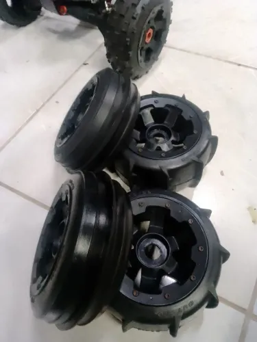 Jogo de pneu com rodas