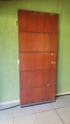 Porta de madeira 90cm