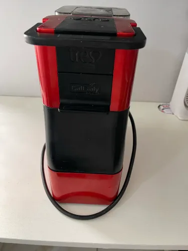 Máquina de café três corações 127v