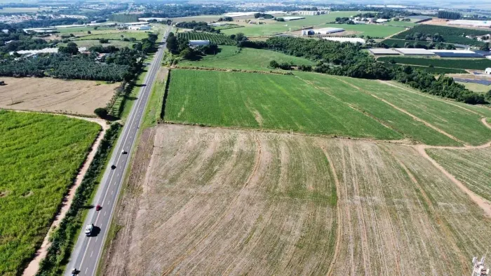 Sítio à venda em Artur Nogueira com 25.890m² e frente para a Rodovia Aziz Lian - Zoneament