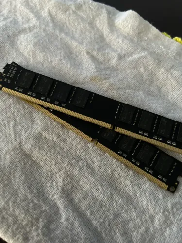 Memórias 16GB (2x8) DDR3 1600MHz