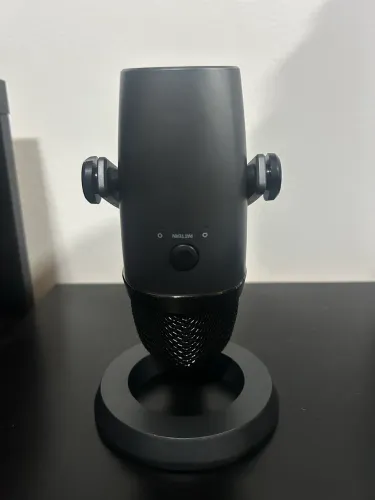 Microfone Yeti Nano