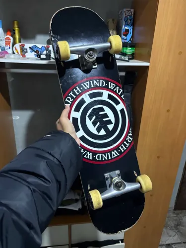 Skate element