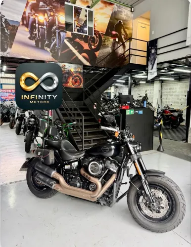 Harley Davidson Fat Bob 2019 financio troco moto carro maior menor valor impecável