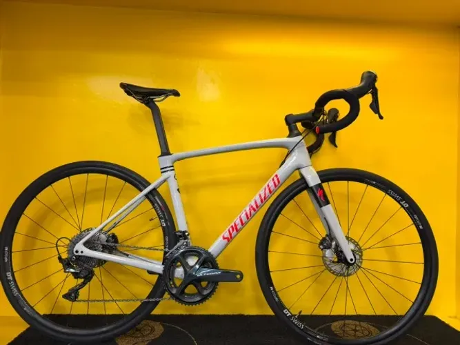 Bicicleta Specialized Roubaix tam 54 - Carbono - Ultegra - roda dt swiss