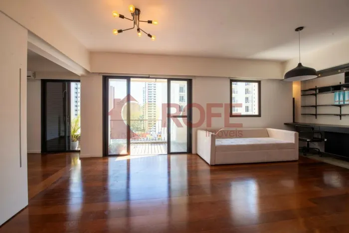 (VENDA) Condomínio Les Grand Palais Moema | 124m² | 3 Suítes | 2 Vagas | Andar Alto