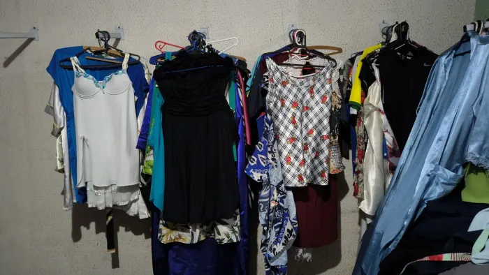 Vende se estoque de brechó