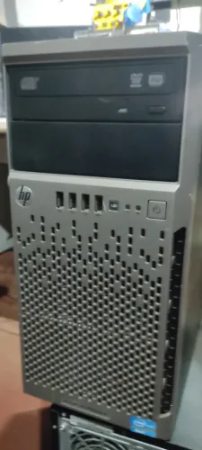 HP ProLiant ML310e Gen8 - Xeon E3-1220