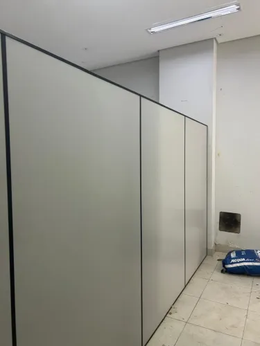 DIVISÓRIA ESCRITÓRIO. PORTA DE DIVISÓRIA. DIVISÓRIA 90,00 PORTAS 190,00