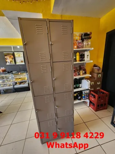 Roupeiro de Aço Escaninho 8 Portas Novo Frete Gratis