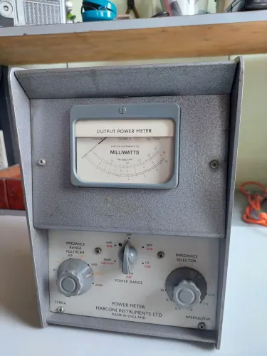 Medidor de potência Marconi TF893A