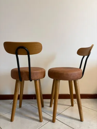 Mesas para bancada / Banquetas