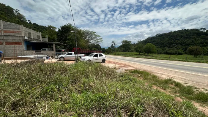 Vende-se Terreno em Cachoeiras de Macacu  RJ