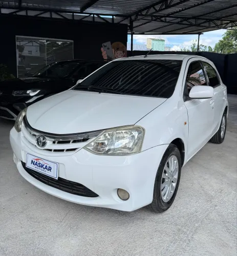 Toyota Etios XLS 1.5 Flex 16V 5P Mec. 2013