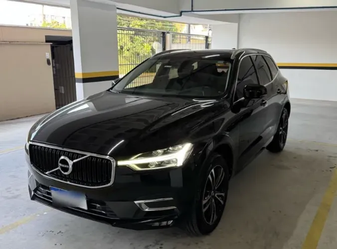 Volvo XC 60 T-5 Momentum 2.0 254cv AWD 5P 2019