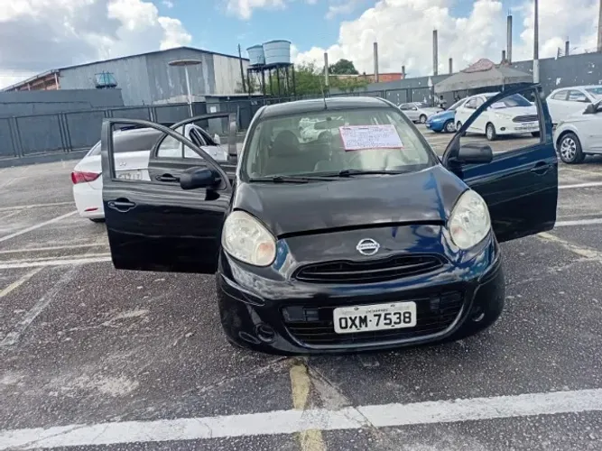 Nissan March 1.0 12V Flex 5P 2015