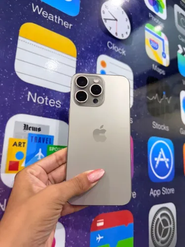 Iphone 15 PRO ( natural) 128GB - seminovo 