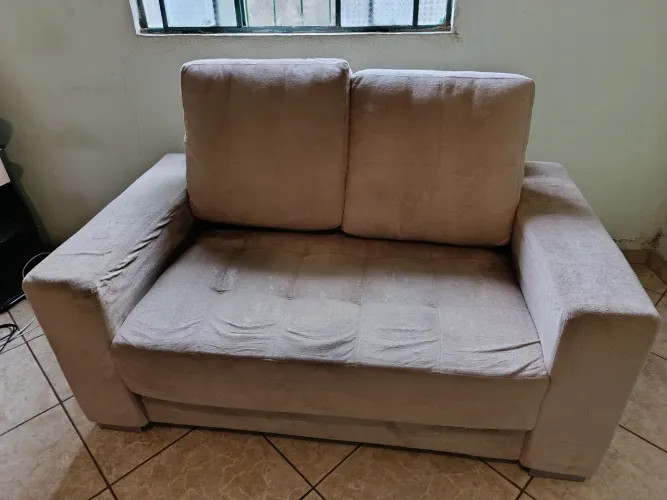 Vendo 2 Sofás de 2 e 3 lugares com tecido aveludado Suede