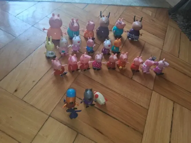 Kit Peppa Pig - muitos bonecos + veículos + playsets (usados)