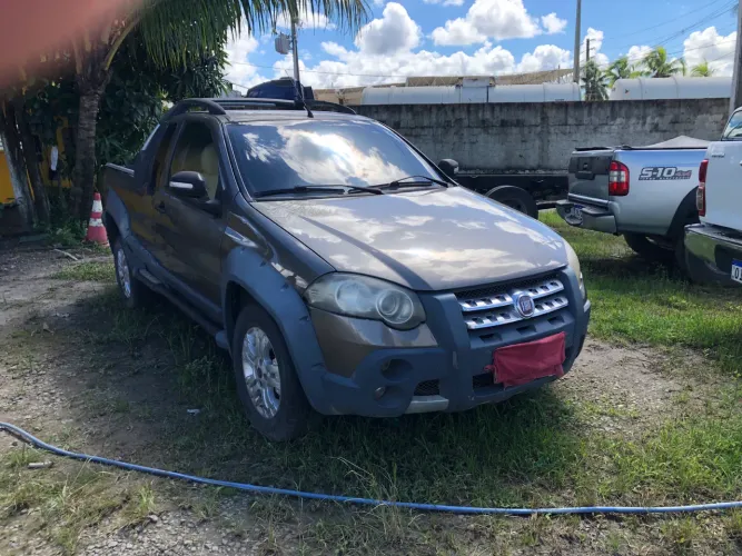 Fiat Strada Adventure 1.8/ 1.8 Locker Flex CE 2010