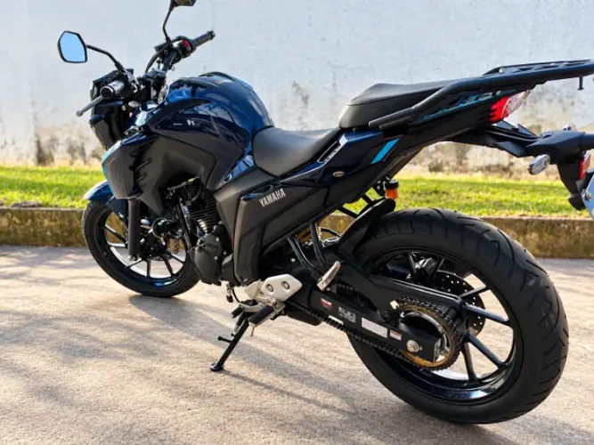 Yamaha Fazer FZ25 Connected ABS 2026 - emplacada, único dono