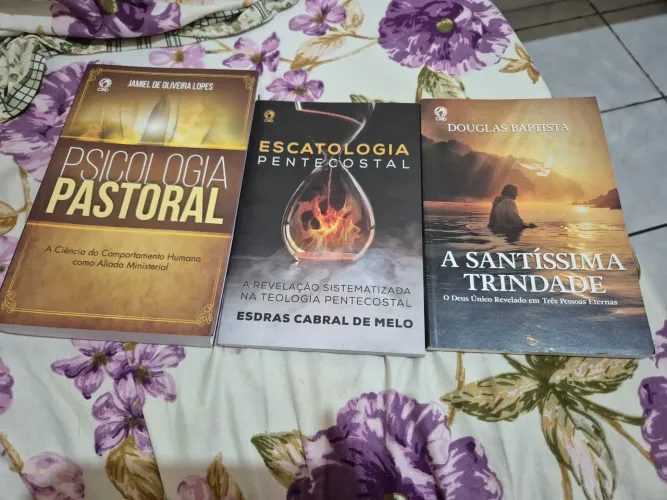 Livros de Estudo Bíblico da CPAD Conjunto por 80 R$