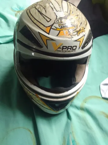 Capacete