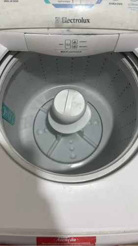 Máquina de lavar com defeito