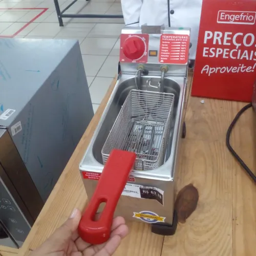 FRITADEIRA INDUSTRIAL ELÉTRICA DE 1 CUBA, DE 4 LITROS, EM INOX, NOVA, PROMOÇÃO!!!!