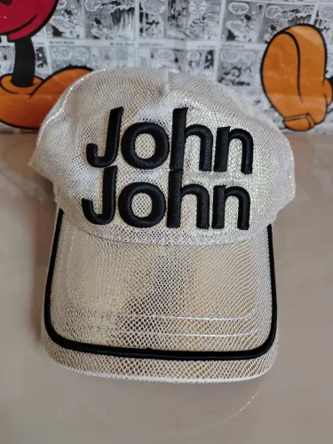 Boné John John 