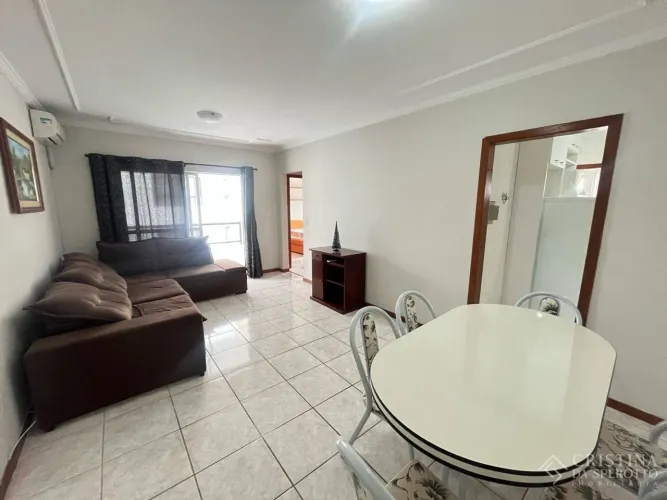SIMONE - LOCAÇÃO ANUAL DE APARTAMENTO COM 2 DORMITÓRIOS COM VAGA PRIVATIVA NO CENTRO DE BA