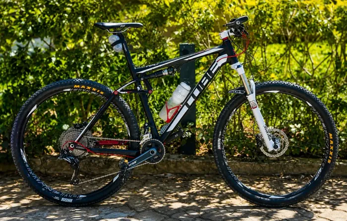 Bicicleta Cube Ams 120 Full Suspension Shock Fox Float CTD ! Aro 29 (Alumínio)