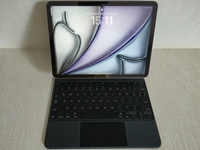 Ipad Air M3 com capa teclado