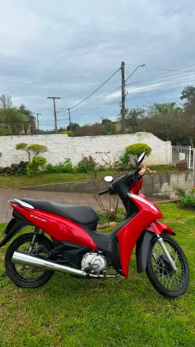 Aceito prostosta..Vendo Biz 2018, moto super nova, bem cuidada!