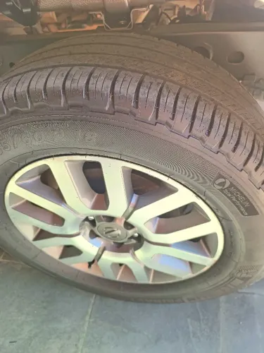 PNEUS 255 60 18 MICHELIN - S10 - HILUX - FRONTIER - AMAROK - RANGER - ARO 18 255-60-18
