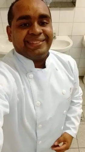 Cozinheiro com vasta experiência 