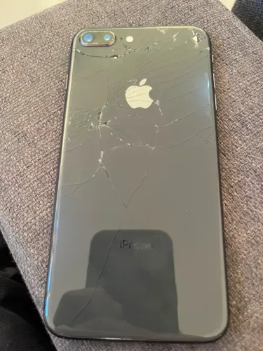 iPhone 8