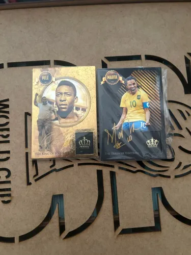 Card especial rei Pelé e rainha Marta
