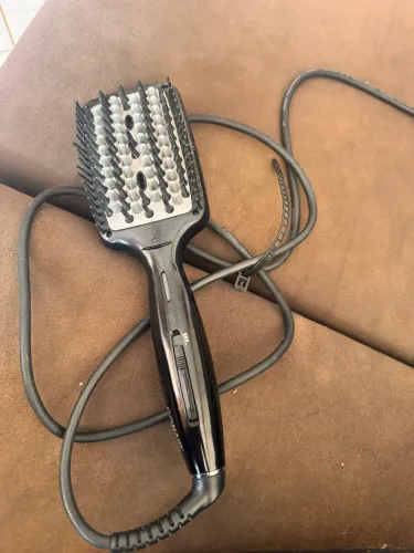 Escova de cabelo alisadora