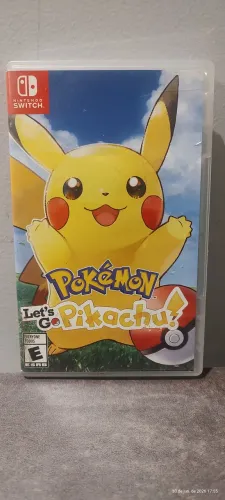 Pokémon Let's Go Pikachu - Nintendo Switch 