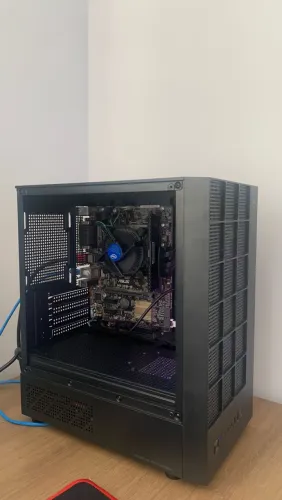 PC Intel Core i3-6100 DDR4 SSD 240GB - Gabinete Gamer Novo